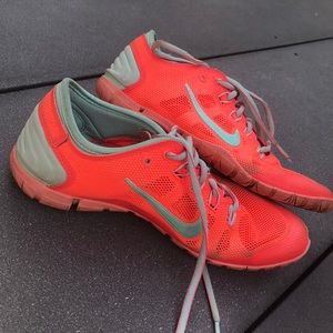 Nike training tennis shoes